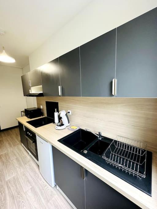 Ferienwohnung Le Moderne Charleville-Mézières Exterior foto